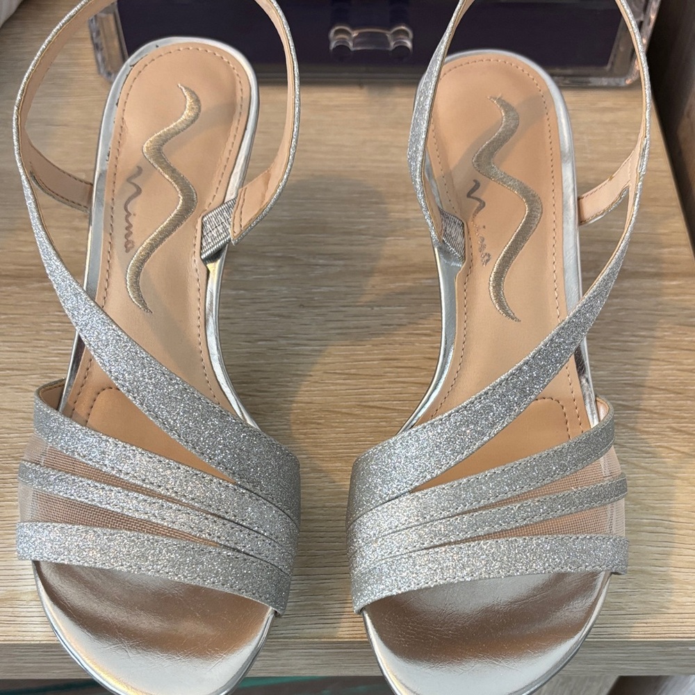 Nina Glittering Silver Sandals